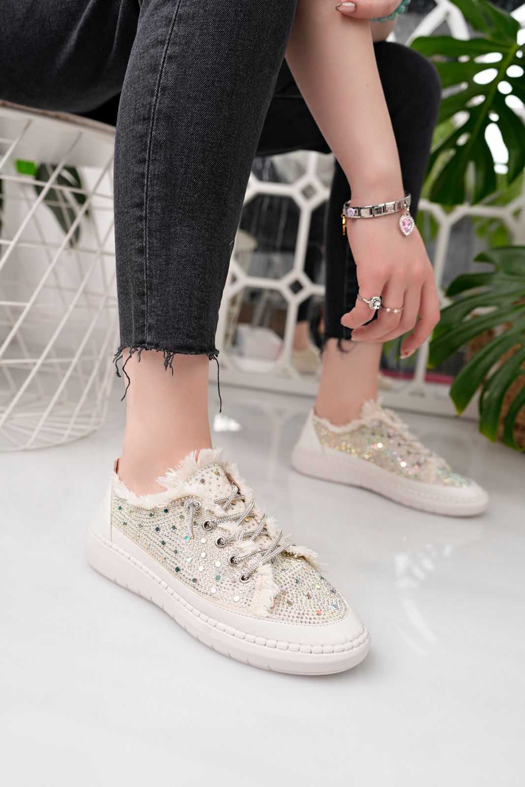 Taş Detaylı Kadın Kot Bej Sneakers LV-024