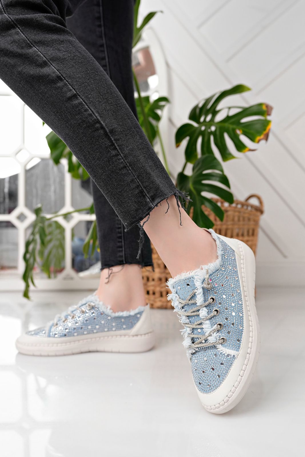 Taş Detaylı Kadın Kot Mavi Sneakers LV-024