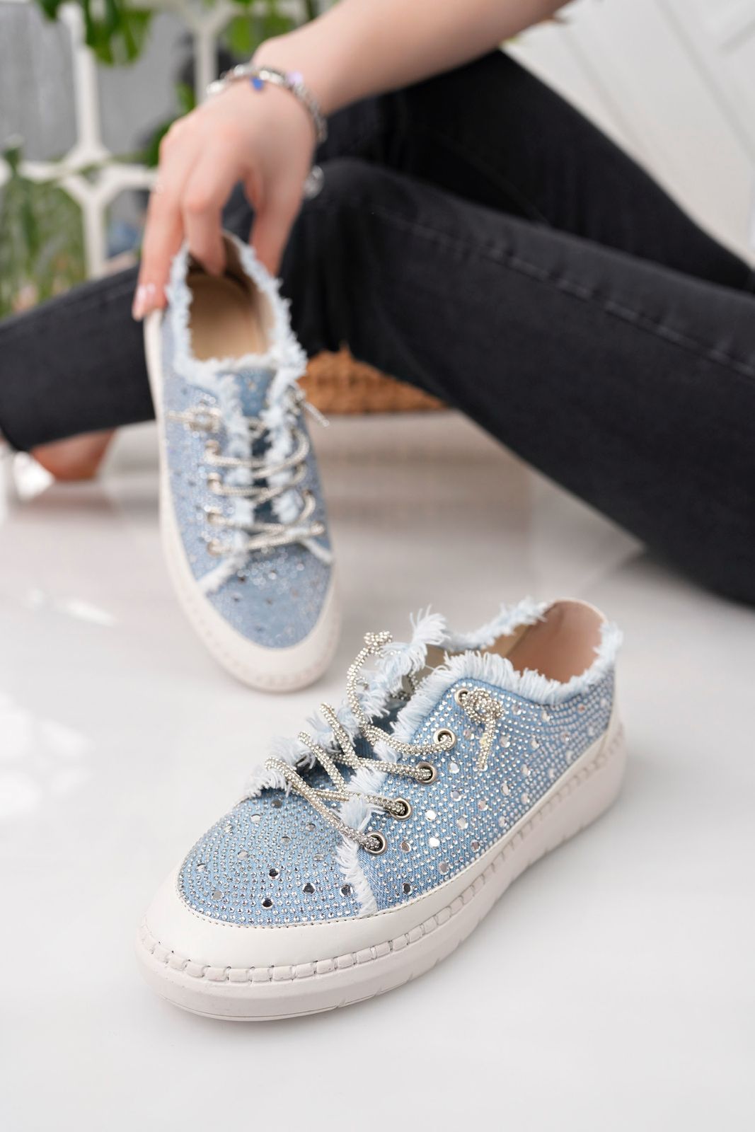 Taş Detaylı Kadın Kot Mavi Sneakers LV-024